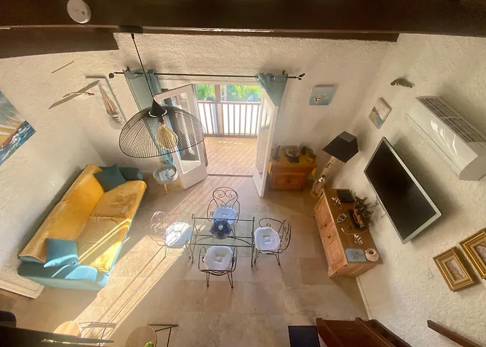 Tres Bel Appartement Les Pieds Dans L\'Eau